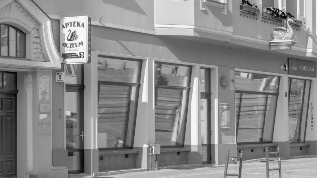 Apteka pod Łabędziem - zdjęcie 1