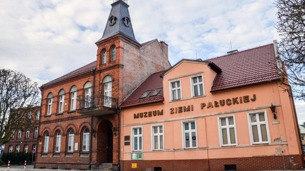 Muzeum Ziemi Pałuckiej - zdjęcie 1